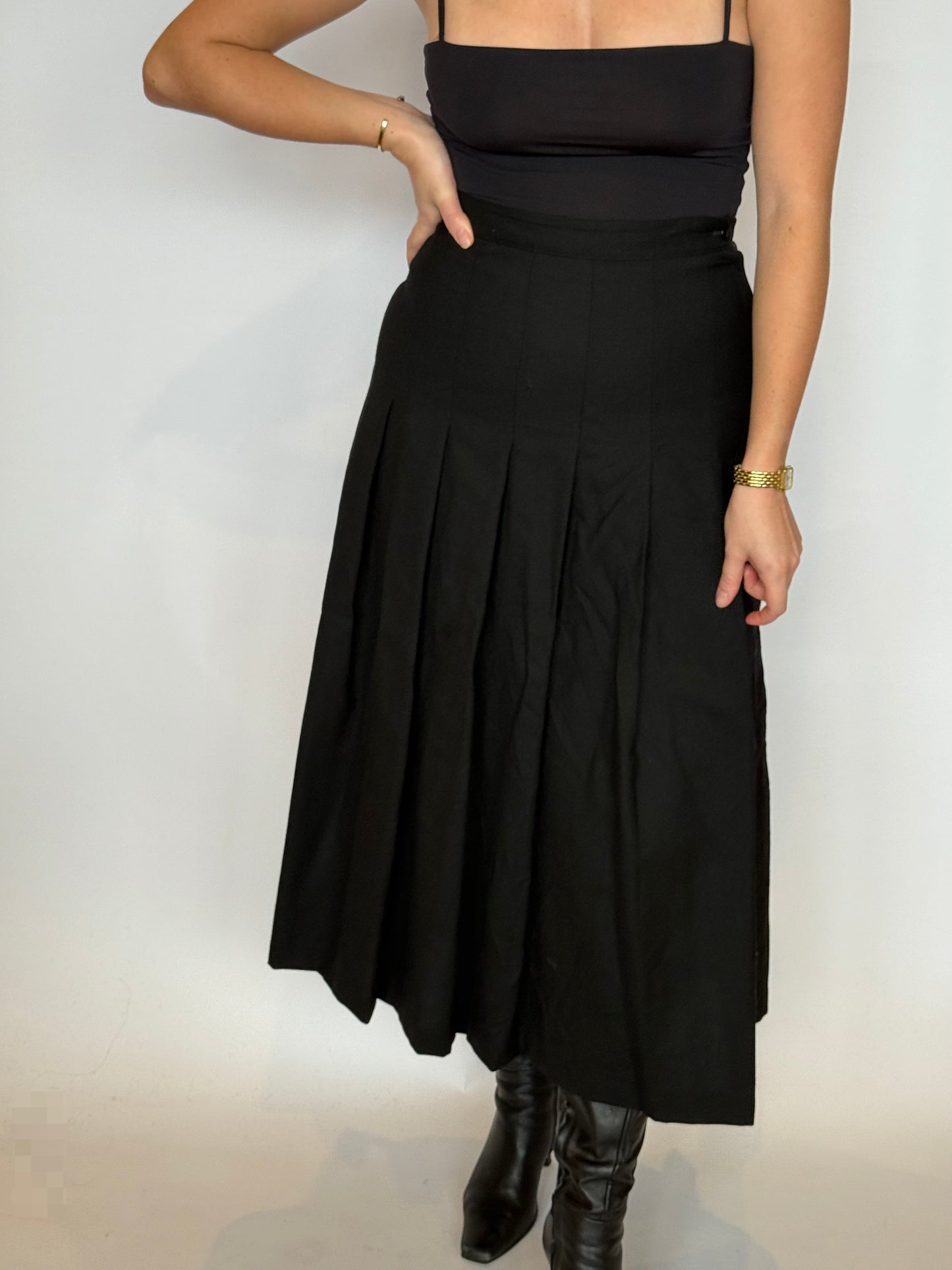 Perri Cutten Pleated Wool Skirt - 8