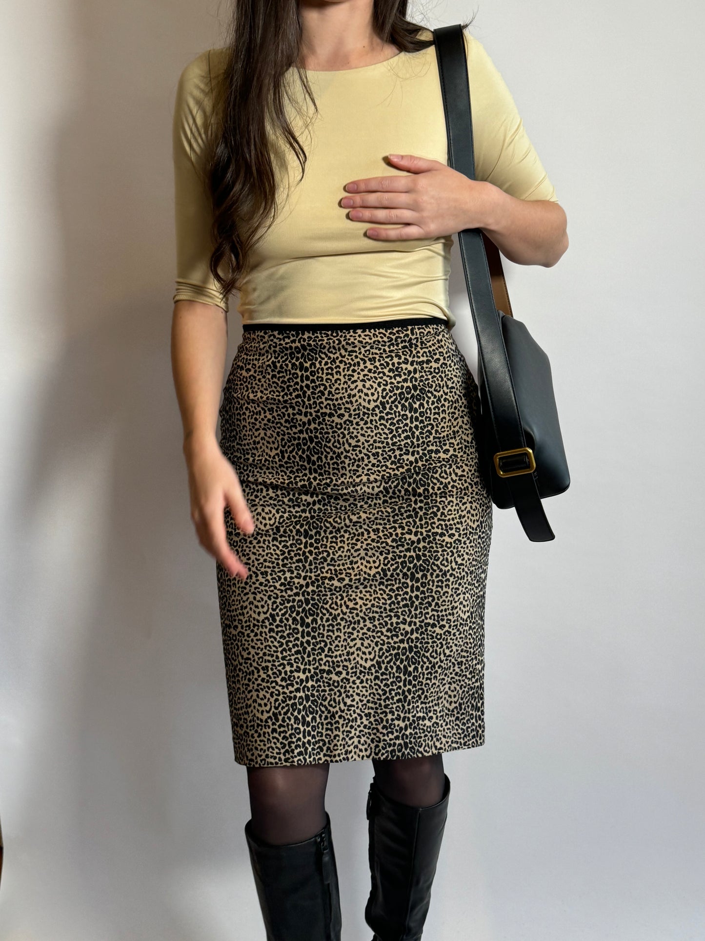 Tan cropped long sleeve | 6-8