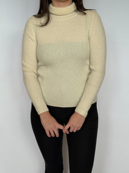 White Cashmere Turtle Neck - 10