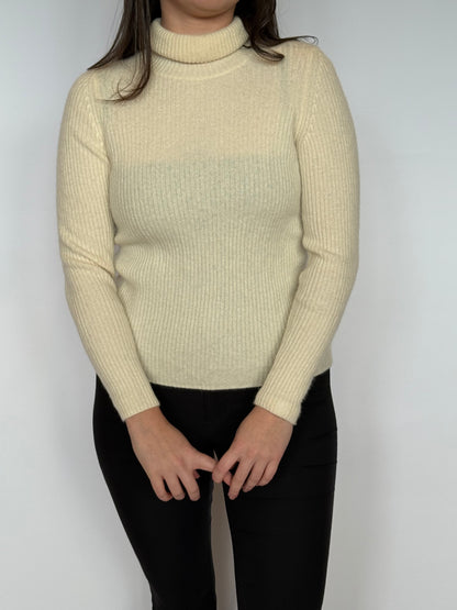 White Cashmere Turtle Neck - 10